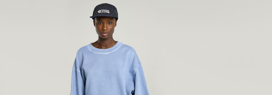 flat brim 5 panel cap