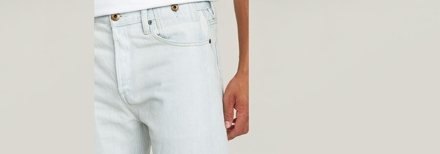 bend loose jeans