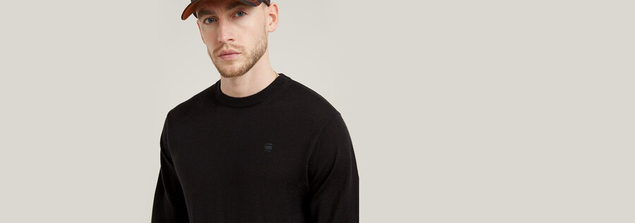 premium core knitted sweater