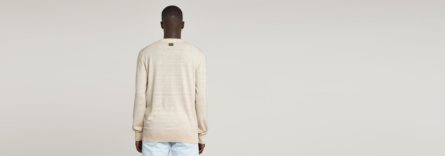 premium core knitted sweater