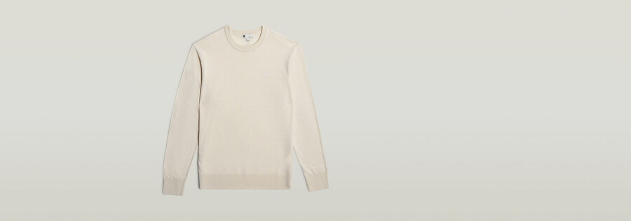 premium core knitted sweater