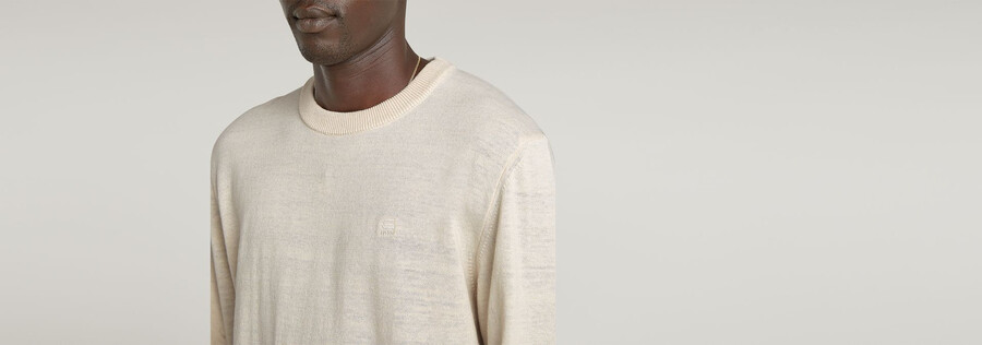 premium core knitted sweater