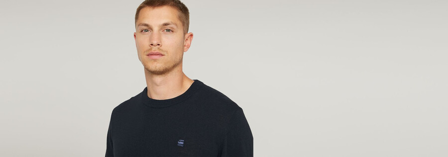 premium core knitted sweater