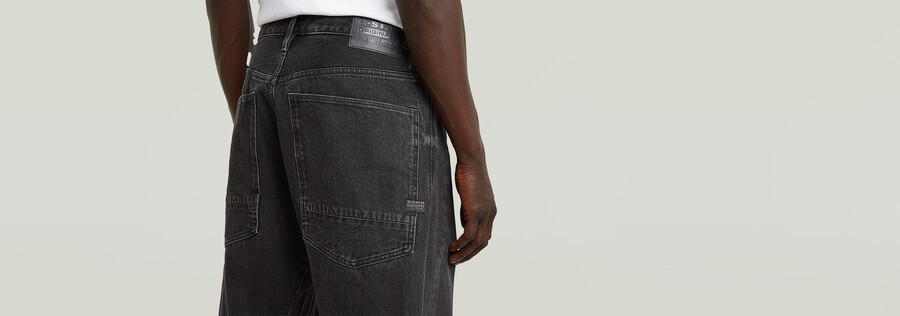 bend loose jeans