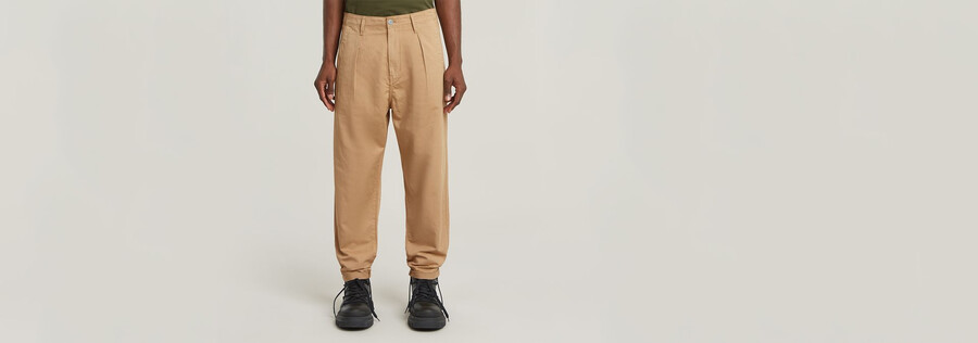 pleated chino relaxed tapered