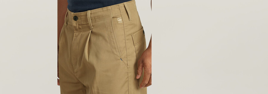 pleated chino relaxed tapered