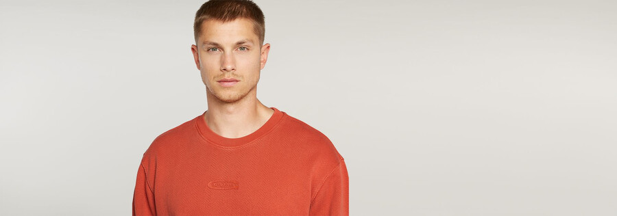 washed relaxed sweater