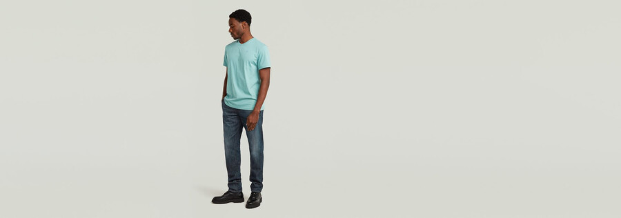 base-s v t-shirt
