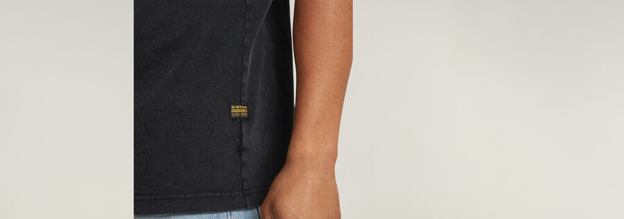 washed pocket t-shirt