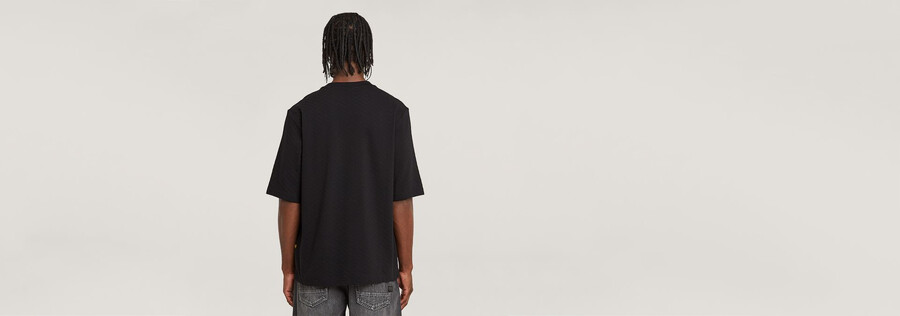checquard tweeter t-shirt
