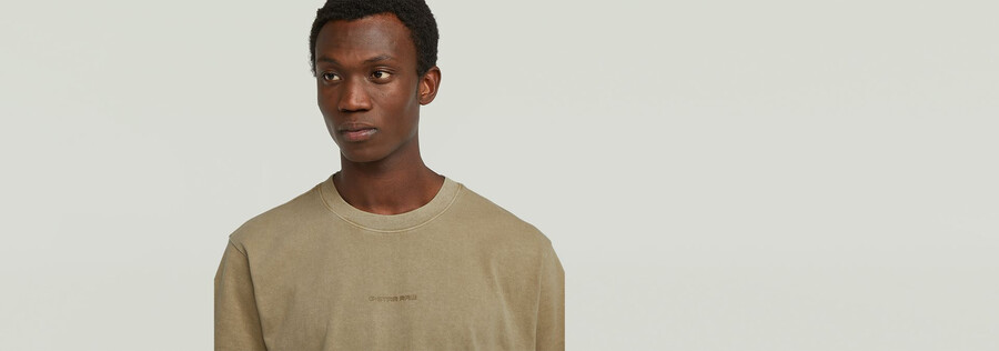 overdyed center chest loose t-shirt
