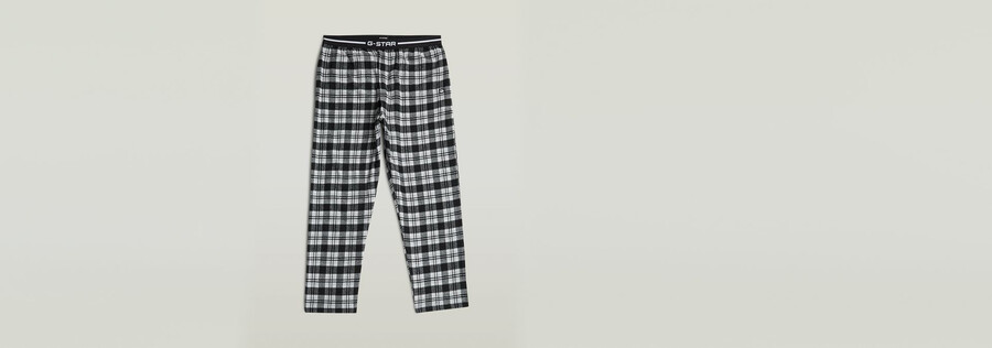 tee and pant pyjamas set