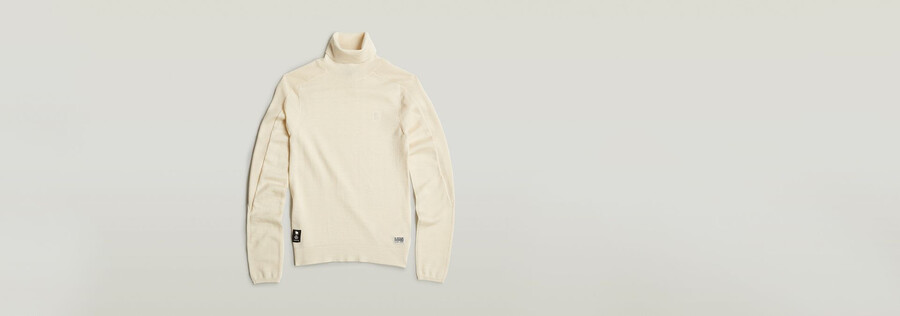 core slim turtle neck knitted sweater