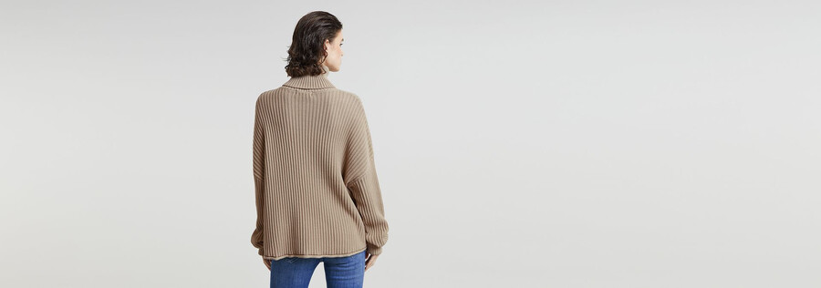 loose turtle knitted sweater