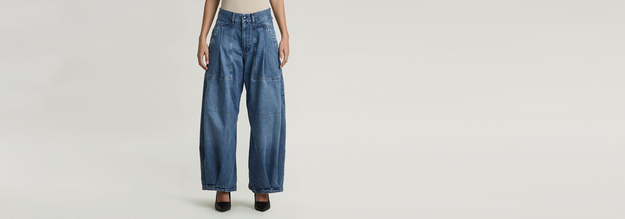 pleated loose jeans