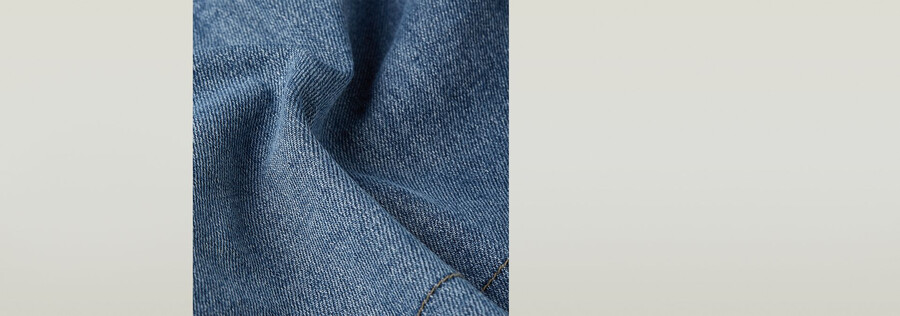 pleated loose jeans