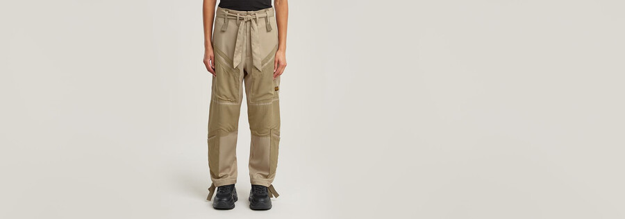 tone on tone cargo pants