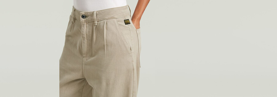 pleated tapered chino