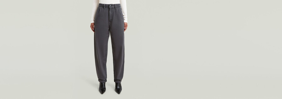 pleated tapered chino