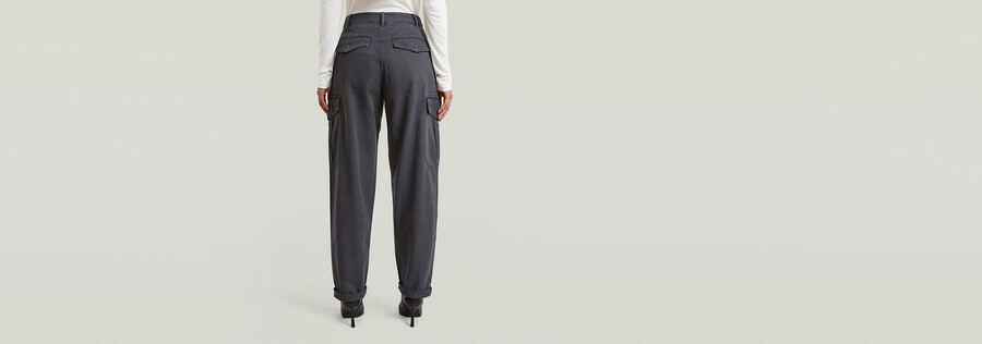 pleated tapered cargo chino