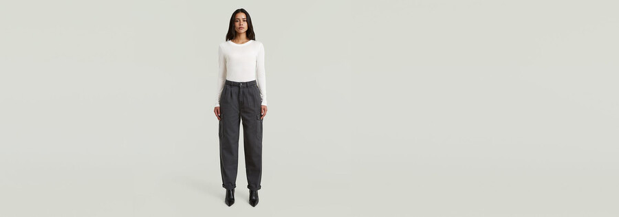 pleated tapered cargo chino