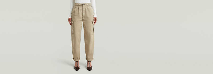 pleated tapered cargo chino