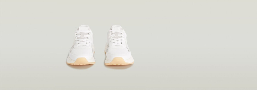 lyn runner low sneakers