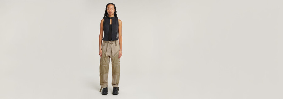 sleeveless top
