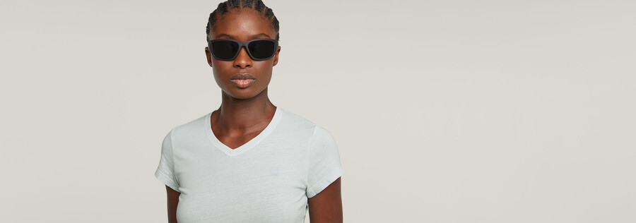 overdyed eyben slim v-neck top