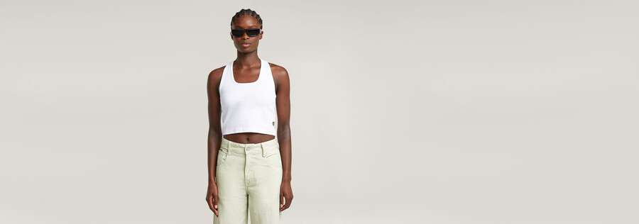 back snap slim cropped top