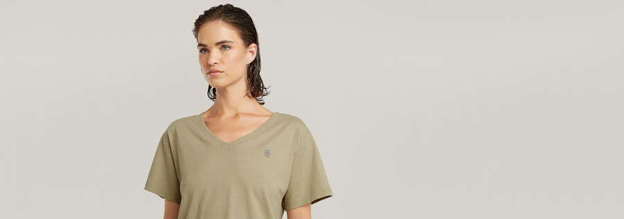 open v relaxed top