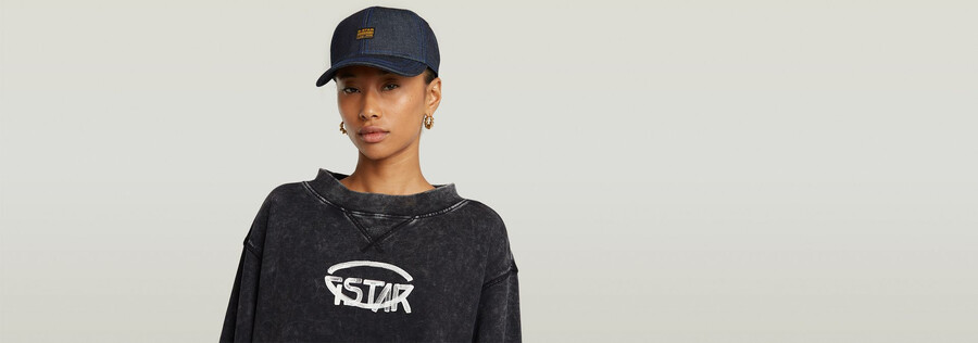 overdyed cropped logo loose sweater