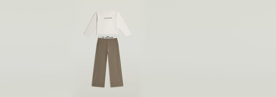 tee and pant pyjamas set
